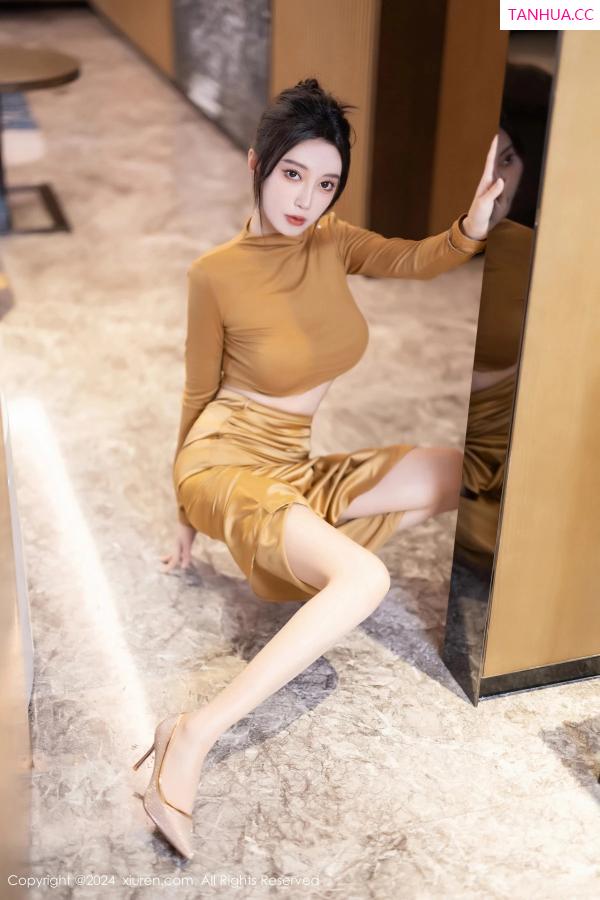 玥儿玥  [XiuRen]高清写真图 2024.05.21 No.8574 玥儿玥 丝袜美腿第22张图片